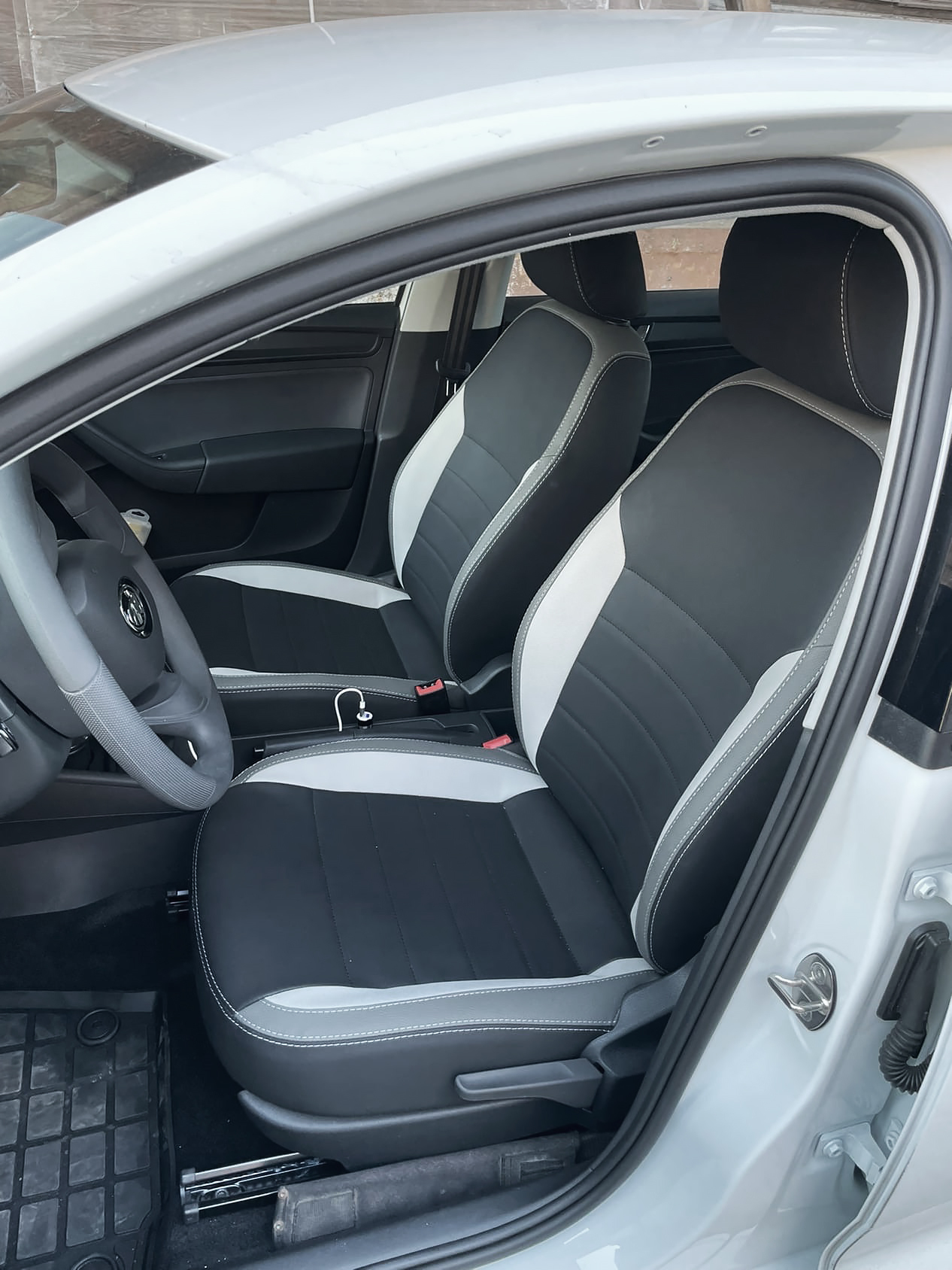Авточехлы SKODA RAPID 2