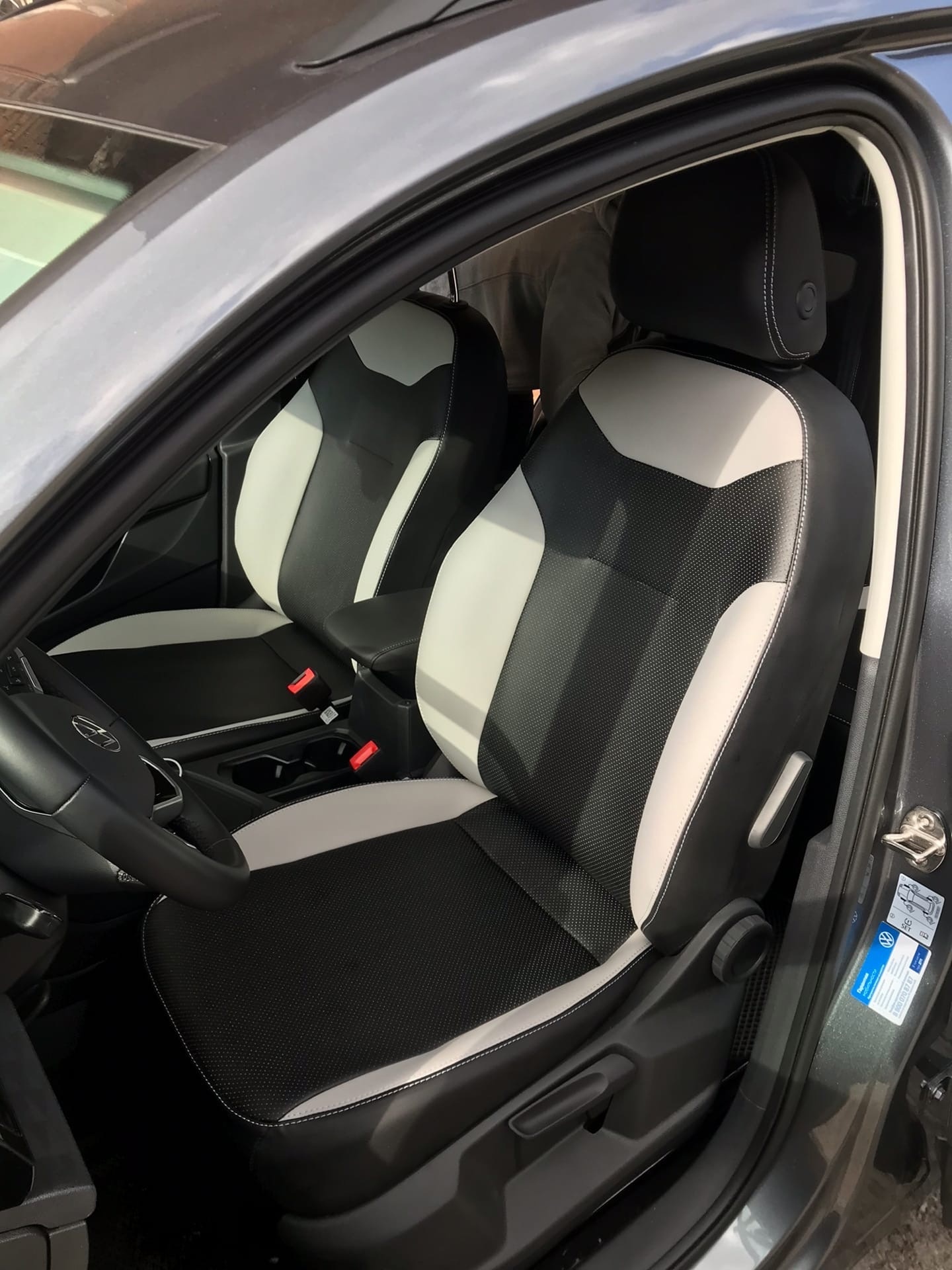 Авточехлы VOLKSWAGEN TAOS