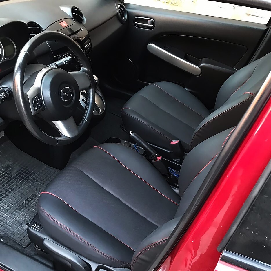 Авточехлы MAZDA 2